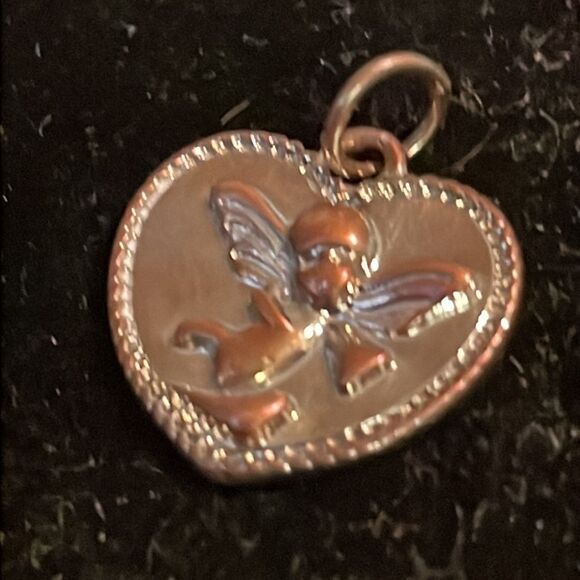 0.5” two toned-silver/rose gold-heart shaped charm/pendant w/cherub blowing horn - Picture 4 of 8